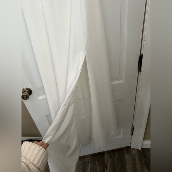 Brand new wedding dress with tags - Picture 3 of 7